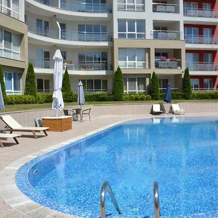Daire Garden Pool View *